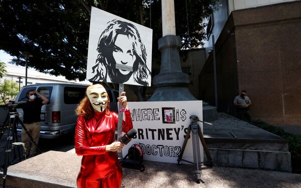 ブリトニー・スピアーズさんの成年後見からの自由を求める運動「Free Britney」 - Sputnik 日本
