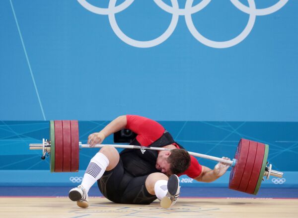 2012年ロンドンオリンピック（第30回大会）の重量挙げ男子105キロ超級に出場するドイツのマタイアス・ステイナー選手 - Sputnik 日本