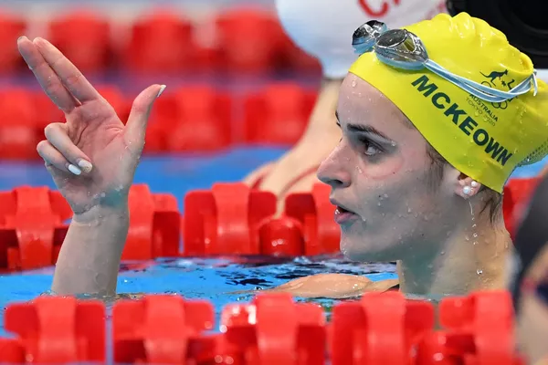 競泳・女子200メートル背泳ぎでジェスチャーをするオーストラリアのケーリー・マキオン選手 競泳・女子200メートル背泳ぎでジェスチャーをするオーストラリアのケーリー・マキオン選手 - Sputnik 日本