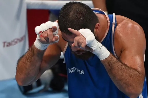 ボクシング・男子スーパーヘビー級準々決勝で失格負けとなったフランスのムラ・アリエブ選手 ボクシング・男子スーパーヘビー級準々決勝で失格負けとなったフランスのムラ・アリエブ選手 - Sputnik 日本