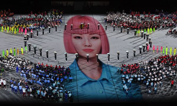 東京パラリンピック閉会式のステージに映し出されたバーチャルモデルのimmaさん - Sputnik 日本