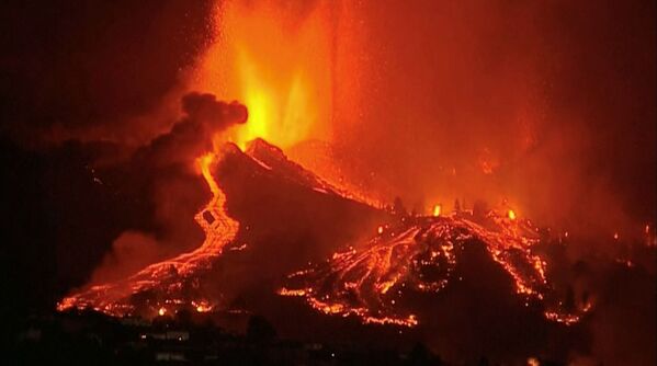 エルパソのクンブレビエハ国立公園にある火山から流出する溶岩 - Sputnik 日本