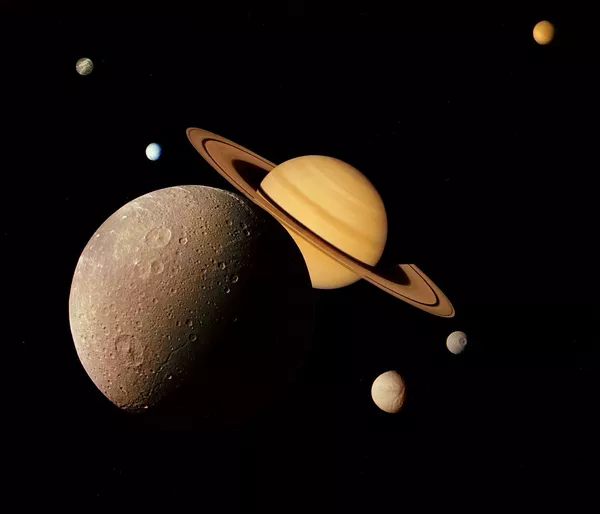 無人宇宙探査機「ボイジャー1号」が撮影した土星とその第4衛星ディオネ（1980年11月） - Sputnik 日本