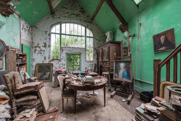 ロマン・ヴェイヨン氏が撮影した廃墟の部屋 - Sputnik 日本