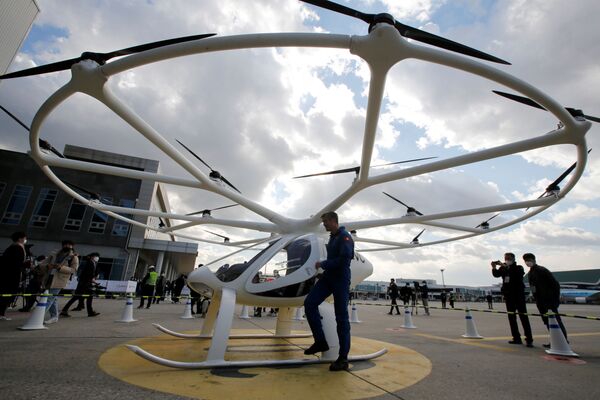 韓国・ソウルの金浦空港で行われた空飛ぶタクシーの実証実験 - Sputnik 日本