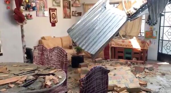 地震の被害を受けた住宅（ペルー・サンマルティン県、28日） - Sputnik 日本