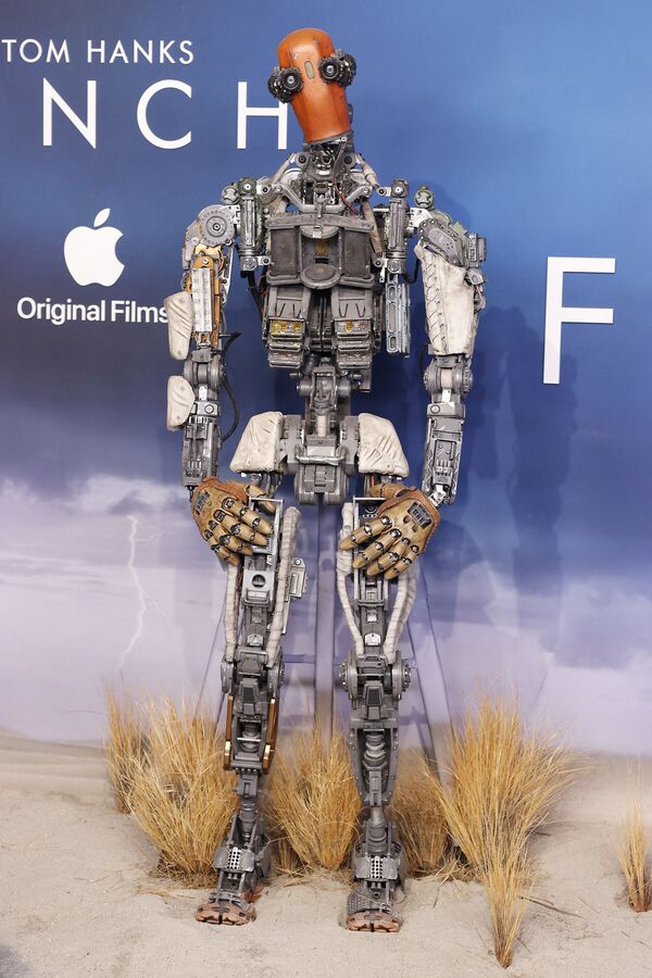 トム・ハンクス氏主演のSF映画『フィンチ』に登場するロボット。ロボットエンジニアの主人公が自ら作ったという設定（米カリフォルニア州・ウェスト・ハリウッド、11月2日） - Sputnik 日本