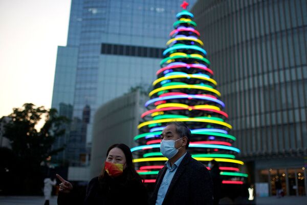 中国・上海の商業施設に飾られたクリスマスツリー - Sputnik 日本