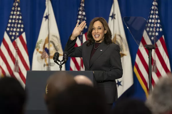 米国のカマラ・ハリス副大統領。女性・黒人・アジア系初の米副大統領に - Sputnik 日本