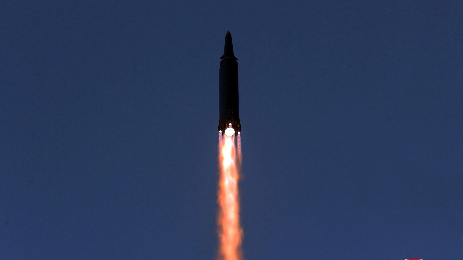Запуск ракеты в КНДР  - Sputnik 日本, 1920, 27.01.2022