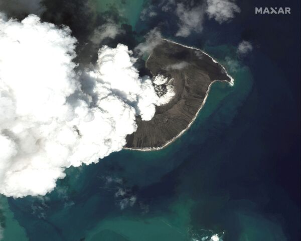噴火前のフンガ・トンガ＝フンガ・ハアパイ火山（2021年12月24日） - Sputnik 日本