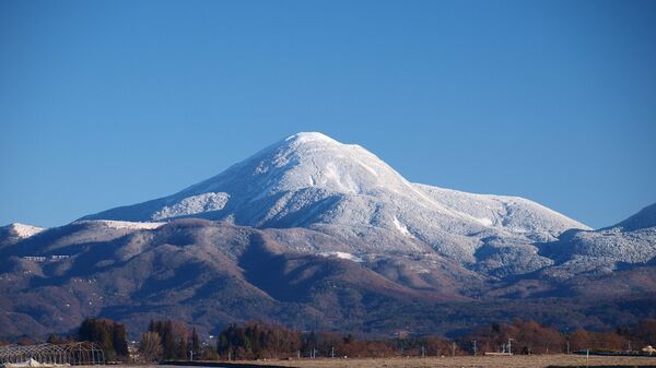 Гора Татешина горного хребта Яцугатаке в Японии - Sputnik 日本