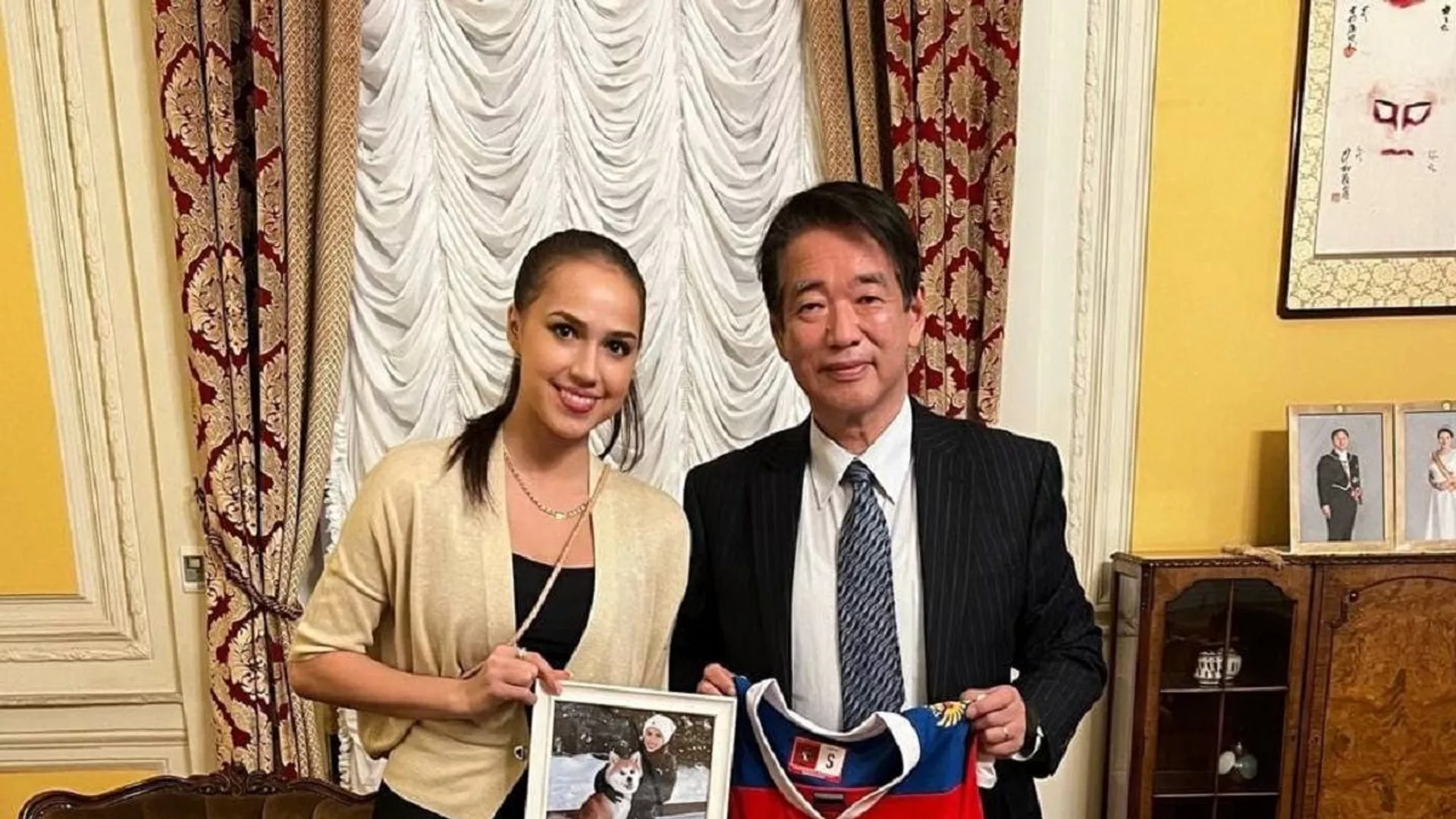 フィギュアのザギトワ選手 駐ロシア日本大使夫妻を訪問 フィギュアのザギトワ選手 駐ロシア日本大使夫妻を訪問 - Sputnik 日本, 1920, 21.01.2022