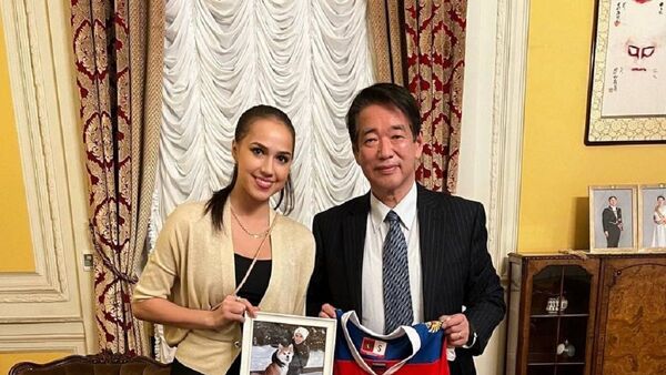 フィギュアのザギトワ選手　駐ロシア日本大使夫妻を訪問 - Sputnik 日本