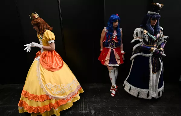 第31回パリ・マンガ&SFショーで、コスプレコンテストに参加する人々(フランス・パリ、19日) 第31回パリ・マンガ&SFショーで、コスプレコンテストに参加する人々(フランス・パリ、19日) - Sputnik 日本
