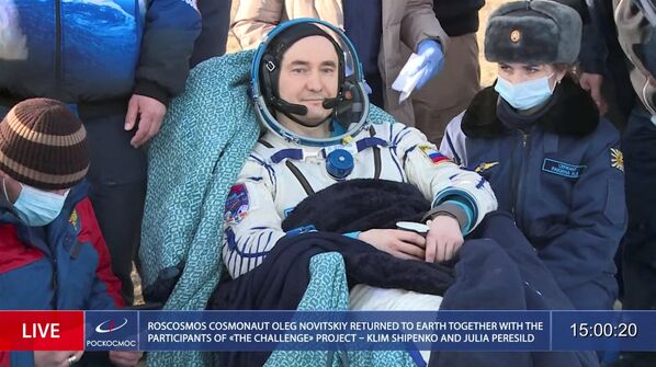 地球に帰還したロスコスモスのピョートル・ドゥブロフ宇宙飛行士（カザフスタン・ジェスカスガン、30日） - Sputnik 日本