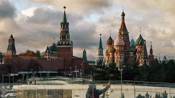 Спасская башня Московского Кремля и Покровский собор - Sputnik 日本