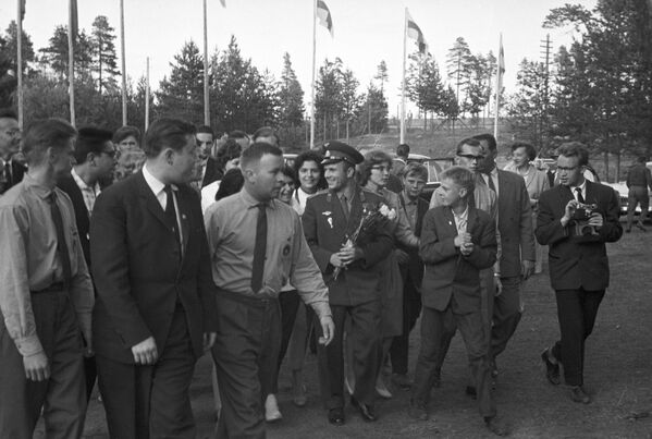 国際青年キャンプに来賓として出席したユーリー・ガガーリン氏（フィンランド・ケミ、1961年6月30日） - Sputnik 日本