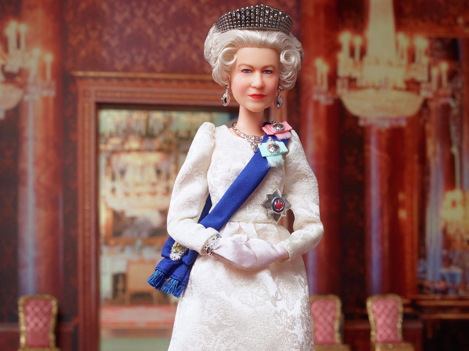 英エリザベス女王のバービー人形発売 在位70年記念 - 2022年4月22日