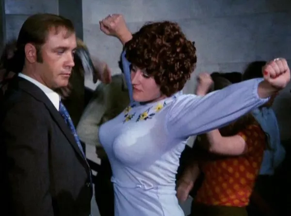 『アフォーニャ』（1975）のアファナーシー（レオニード・クラフリョフ）とリュドミラ（タチアナ・ラスプーチナ） - Sputnik 日本
