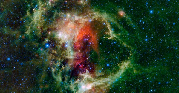 カシオペア座の散光星雲「ソール星雲（IC1848）」。横たわった胎児のように見えることから、別名「胎児星雲」とも呼ばれる - Sputnik 日本