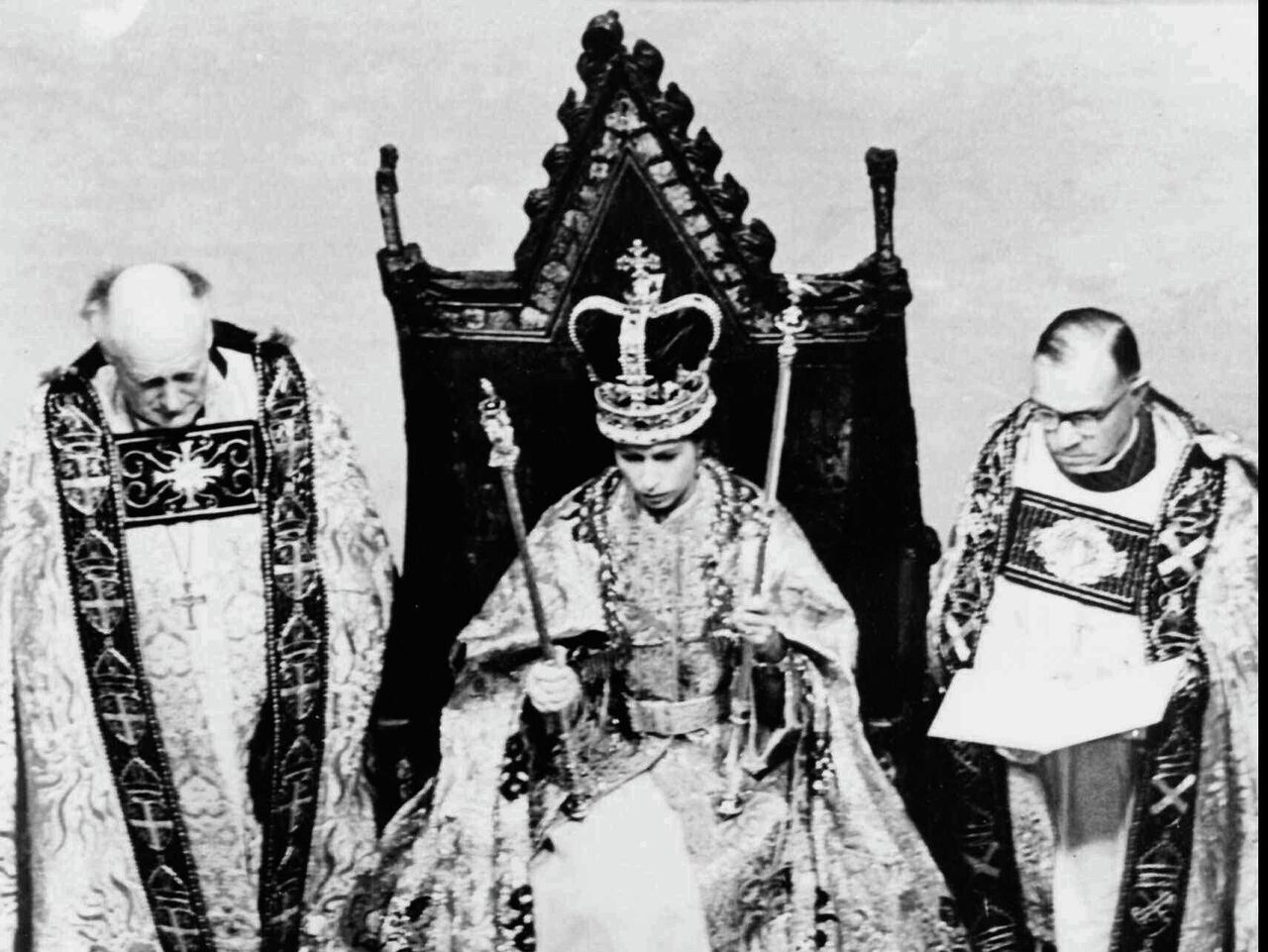 英国 エリザベス女王即位70周年記念式典が始まる - 2022年6月2日