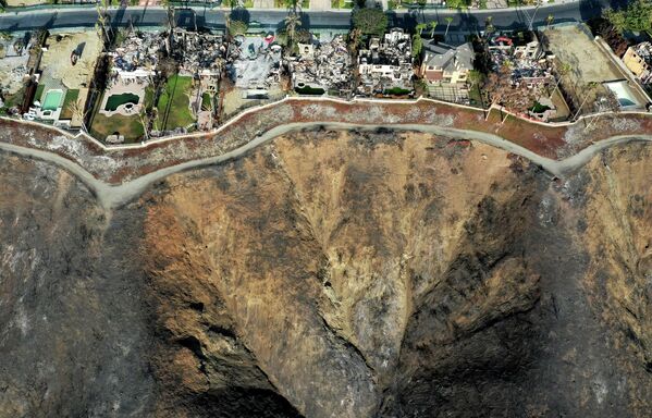山火事によって焼失した住宅（米カリフォルニア州・ラグナニゲル、17日） - Sputnik 日本