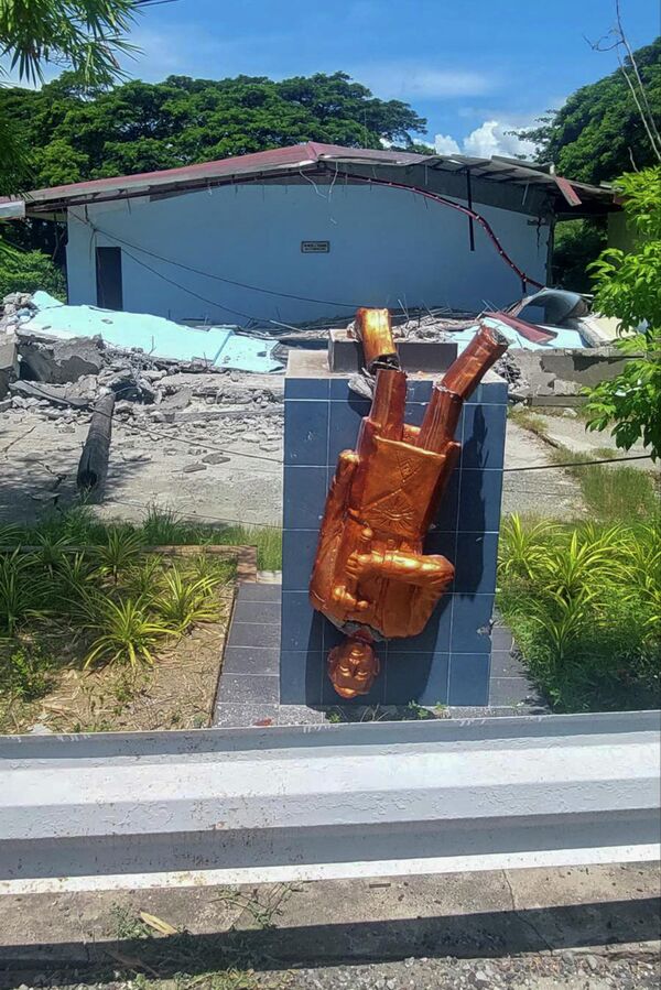 地震で破損した像（ルソン島・アブラ州、27日） - Sputnik 日本