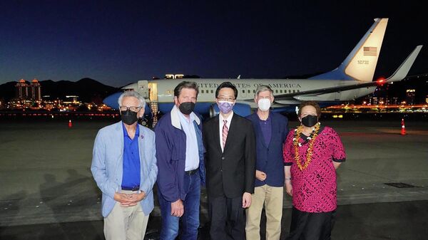 米国の上院議員団が台湾に到着 - Sputnik 日本