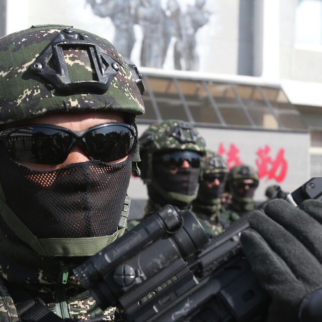 台湾で初 女性も予備役訓練 中国との緊張のなか - 2023年1月18日