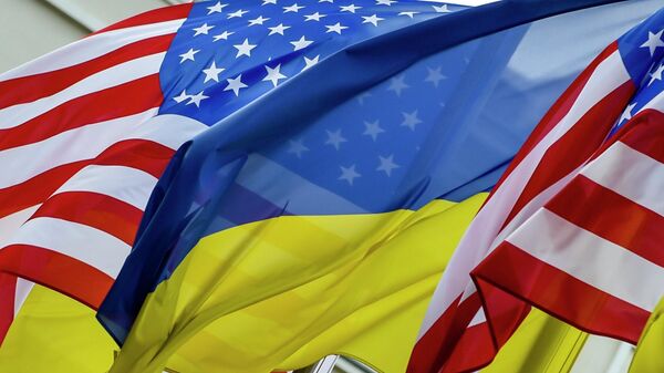 Флаги США и Украины - Sputnik 日本