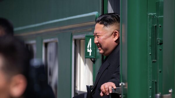 北朝鮮メディア、金総書記の 娘を初公開 - Sputnik 日本
