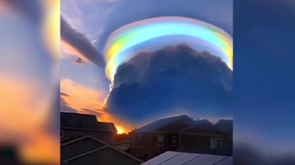 中国に虹色の雨雲が出現 - Sputnik 日本