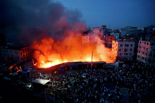スラム街で発生した火事(バングラデシュ・ダッカ、31日) スラム街で発生した火事(バングラデシュ・ダッカ、31日) - Sputnik 日本