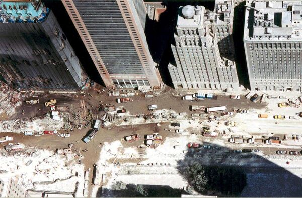 世界貿易センターのすぐ南に位置するウエスト・ストリート（2001年9月14日） - Sputnik 日本