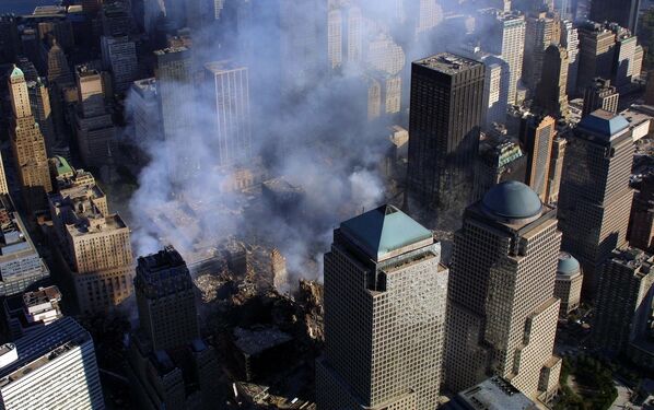 世界貿易センタービル崩壊現場から立ち上る煙（2001年9月15日） - Sputnik 日本
