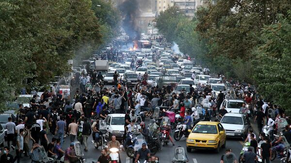 イランのデモ衝突3日目 - Sputnik 日本