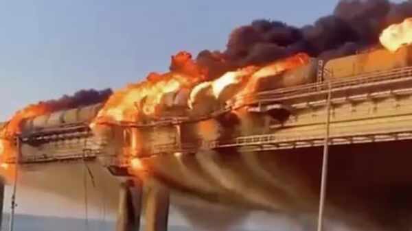 クリミア大橋で火災 - Sputnik 日本