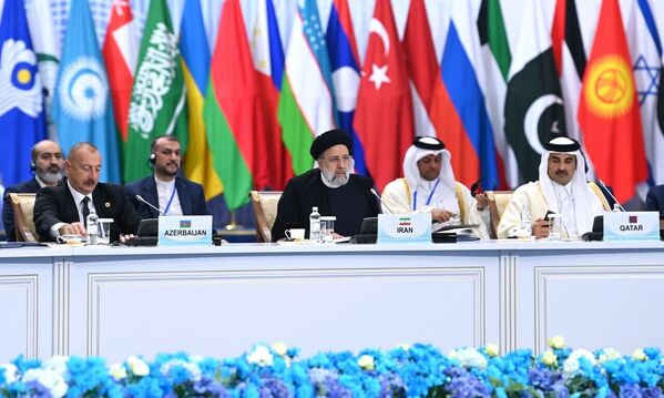 CICA首脳会議に出席するアゼルバイジャンのアリエフ大統領、イランのライシ大統領、カタールのタミーム首長首長（カザフスタン・アスタナ、13日） - Sputnik 日本