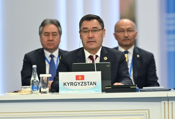 CICA首脳会議に出席するキルギスのジャパロフ大統領（カザフスタン・アスタナ、13日） - Sputnik 日本