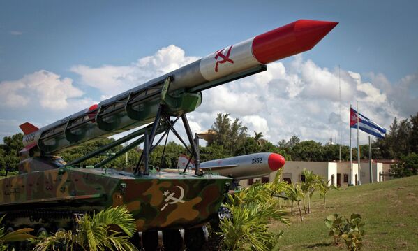 ハバナ・モロ要塞に展示されている、キューバ危機でキューバに配備されたソ連の対戦車ミサイル（2012年10月11日） - Sputnik 日本