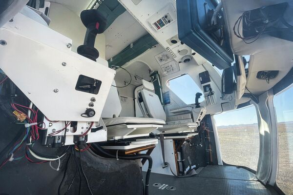 月探査車の試作機の内部（米アリゾナ州・フラッグスタッフ近郊、24日） - Sputnik 日本