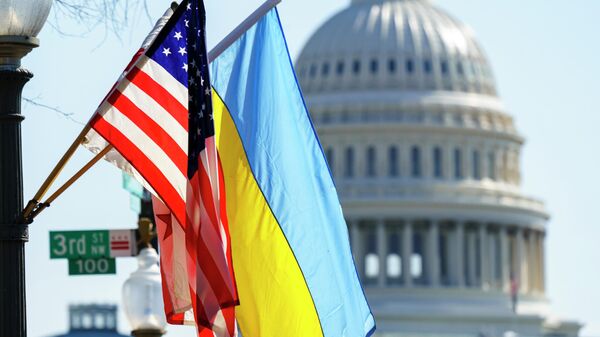 Флаги Украины и США у здания Капитолия в Вашингтоне - Sputnik 日本