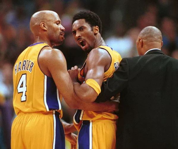 米国のプロバスケットボール選手、コービー・ブライアント選手。NBAロサンゼルス・レイカーズで活躍。2020年没 - Sputnik 日本