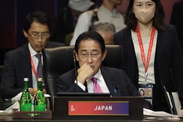 G20サミットのセッションに出席する日本の岸田首相（インドネシア・バリ島、16日） - Sputnik 日本
