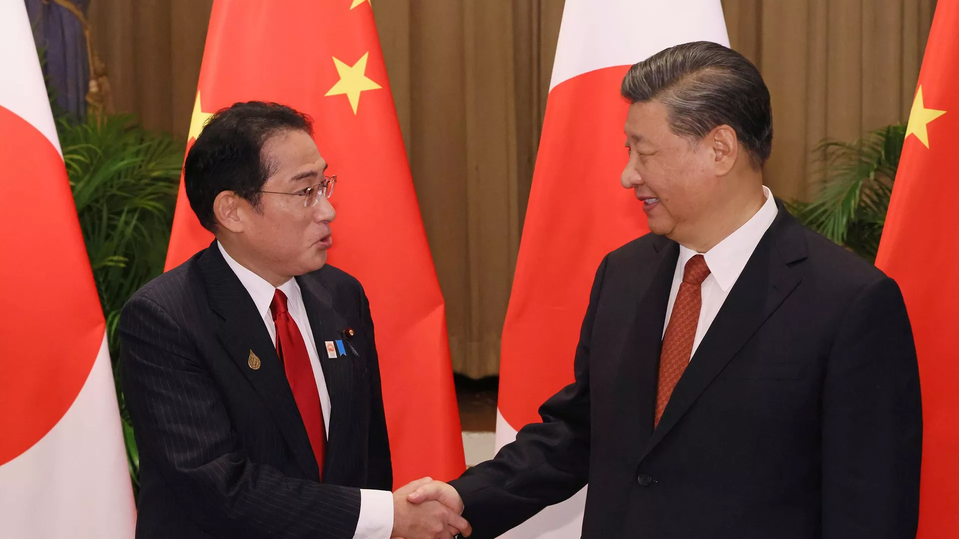 岸田文雄首相と習近平主席