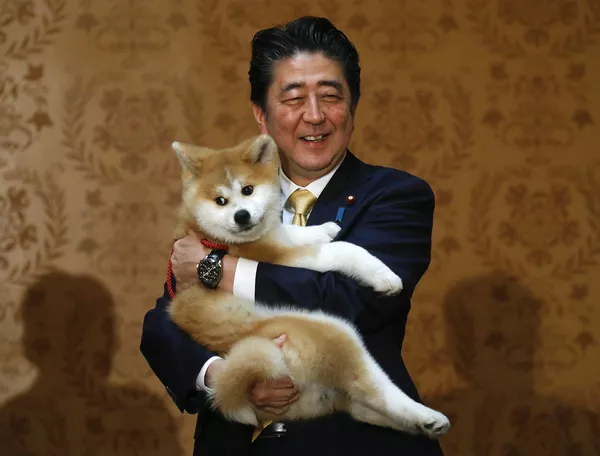 日本の安倍晋三元首相。7月8日、奈良市で選挙の応援演説中に銃撃され死亡。67歳没。 日本の安倍晋三元首相。7月8日、奈良市で選挙の応援演説中に銃撃され死亡。67歳没。 - Sputnik 日本