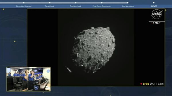 9月26日、米航空宇宙局（NASA）の惑星防衛実験探査機「ダート（DART）」が小惑星ディモルフォスに衝突。軌道を変化させることに成功し、隕石の衝突を阻止できる可能性を示した - Sputnik 日本
