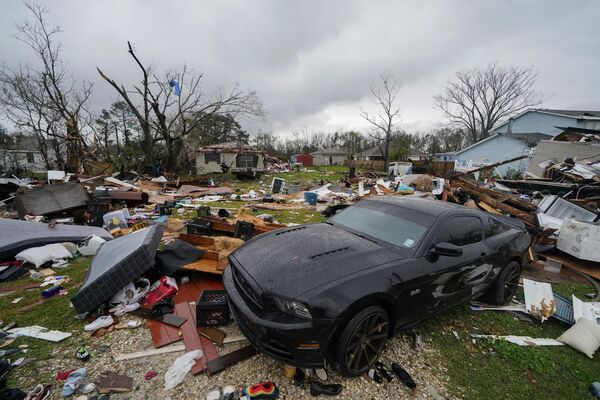 竜巻で破壊された住宅地（米ルイジアナ州・ニューオーリンズ、14日） - Sputnik 日本
