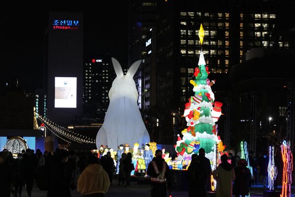 クリスマスツリーとうさぎ。 - Sputnik 日本